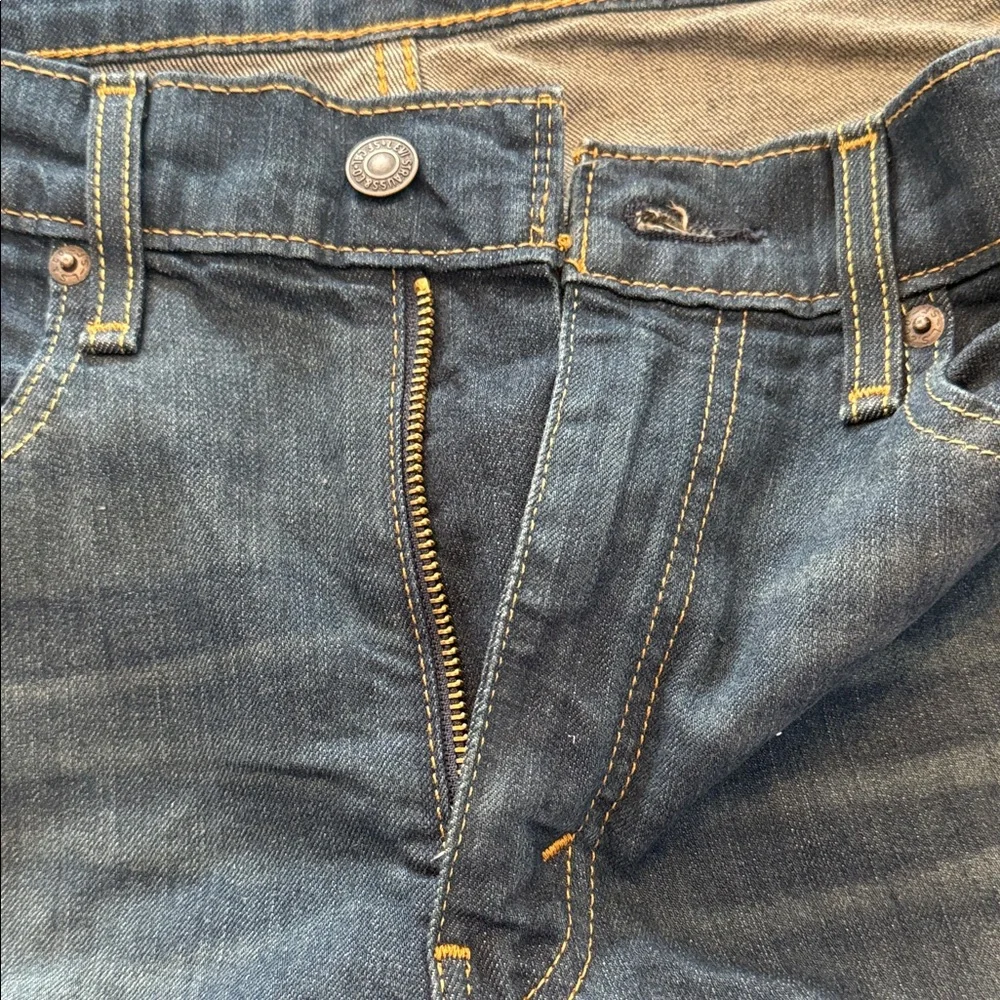 NWOT Levi's 514 Slim Straight Dark Blue Jeans